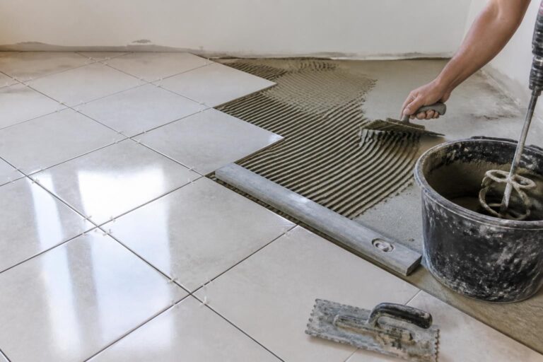 découvrez nos conseils pratiques et étapes détaillées pour poser du carrelage en diagonale au sol et transformer votre espace avec style et originalité.