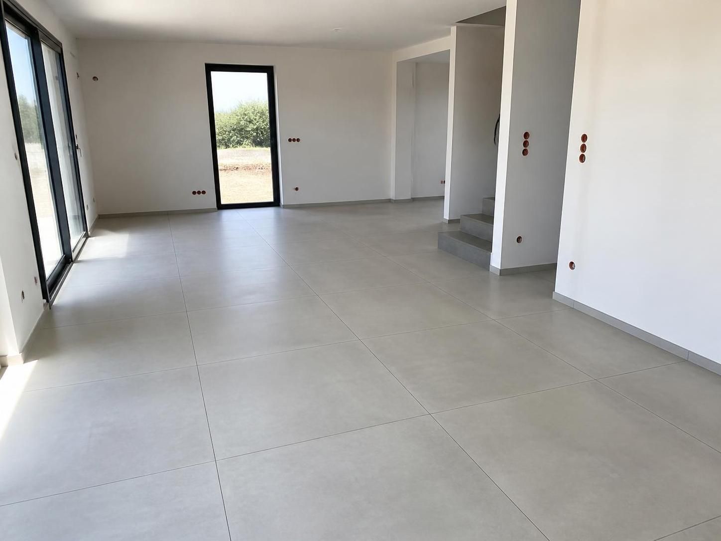 découvrez combien de temps il est possible de laisser un carrelage sans joint et les risques associés. conseils pratiques pour une pose réussie et durable.