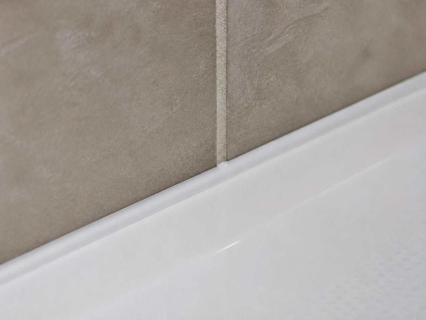 découvrez quand et comment appliquer un joint silicone avant ou après le joint de carrelage pour une finition étanche et esthétique de vos surfaces.
